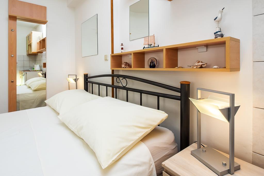 Guesthouse Teta Palmina Split Exterior photo