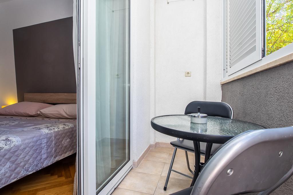 Guesthouse Teta Palmina Split Exterior photo